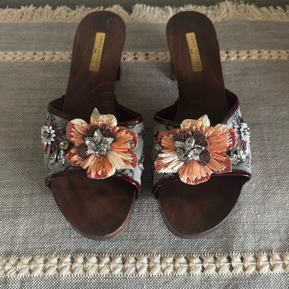 Louis Vuitton Carmen Mules-Authentic